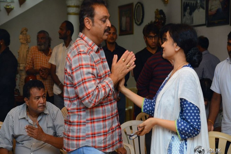 Celebrities-Pay-Homage-to-Vijaya-Nirmala-Garu